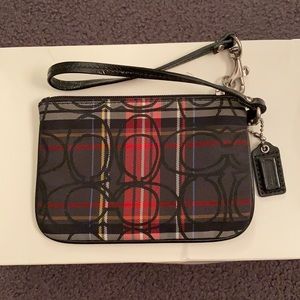 Coach Wristlet - Plaid black & red